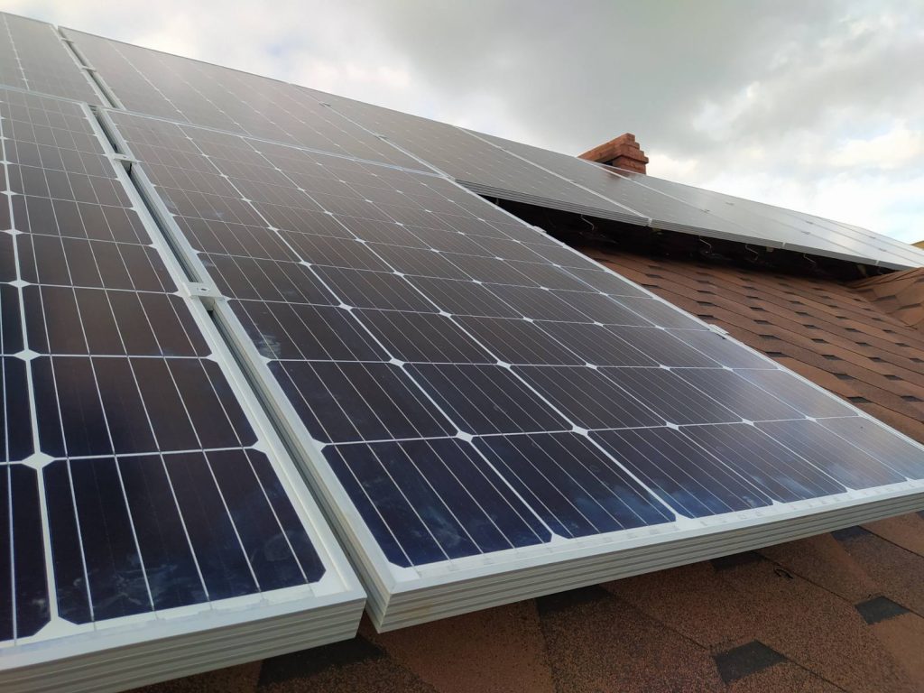 Фотоэлектрическая станция открытого типа.